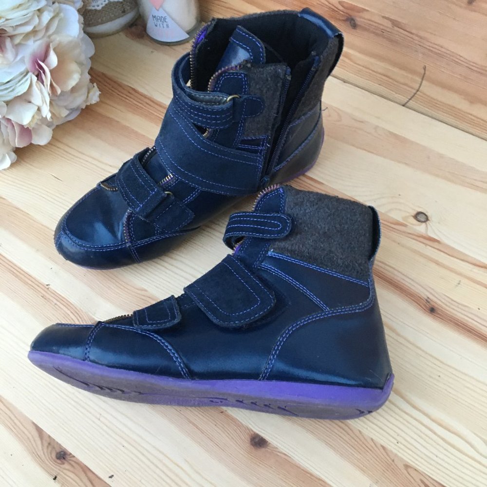 AMAZING Retro Vintage Velcro Purple and Navy Aldo Shoes Sneakers. Too Cool!!